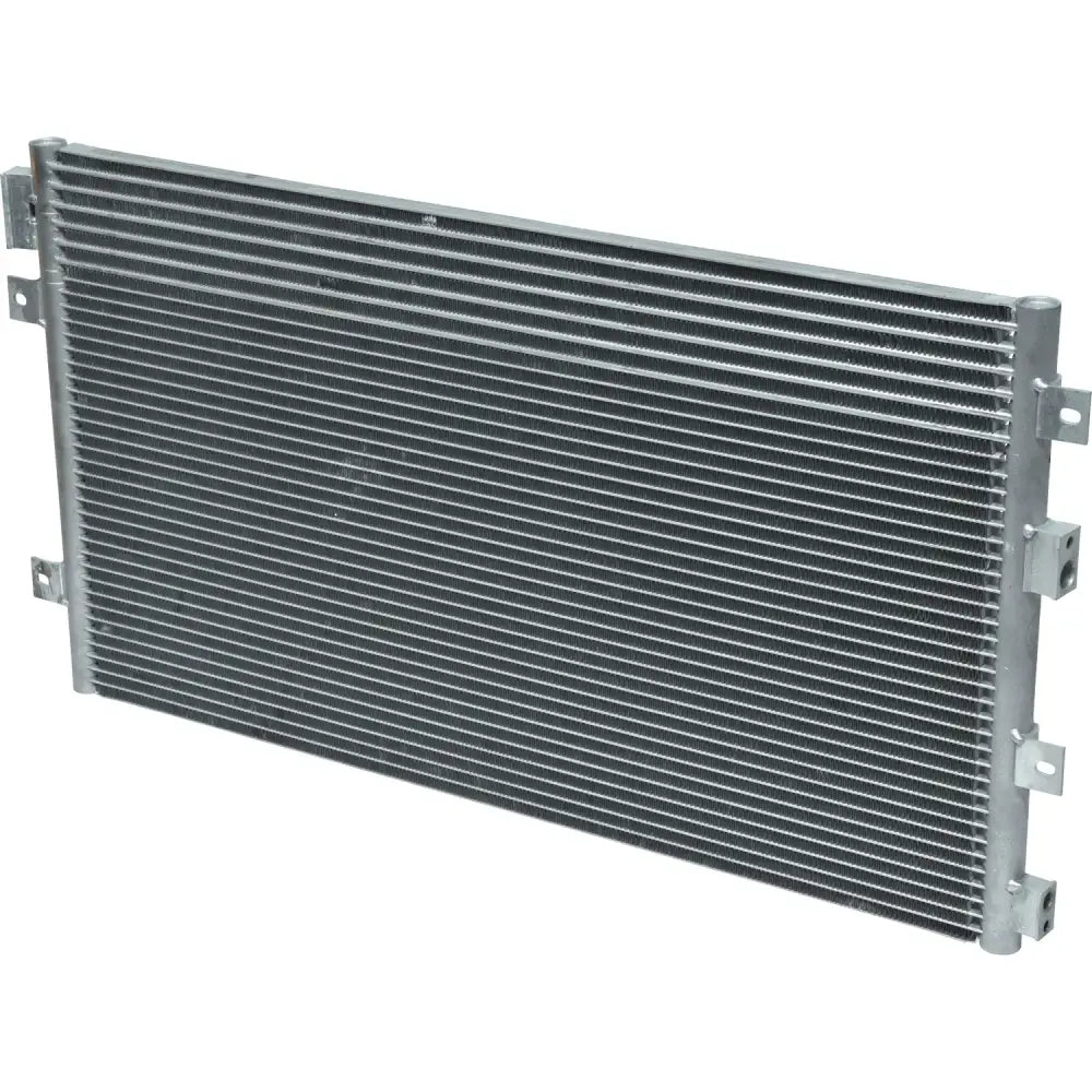 CONDENSADOR STRATUS 05-06 CON ENFRIADOR DE ACEITE - Airmax